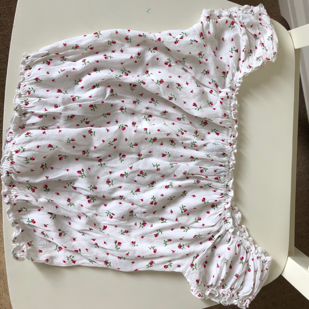 Off the shoulder Brandy Melville top